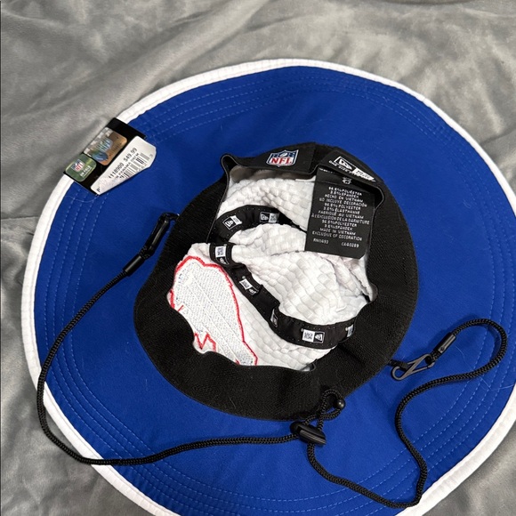 Buffalo Bills White Bucket Hat with Tags - Picture 3 of 4